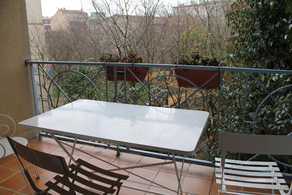 La Petite Auberge De Saint-Sernin Toulouse Room photo